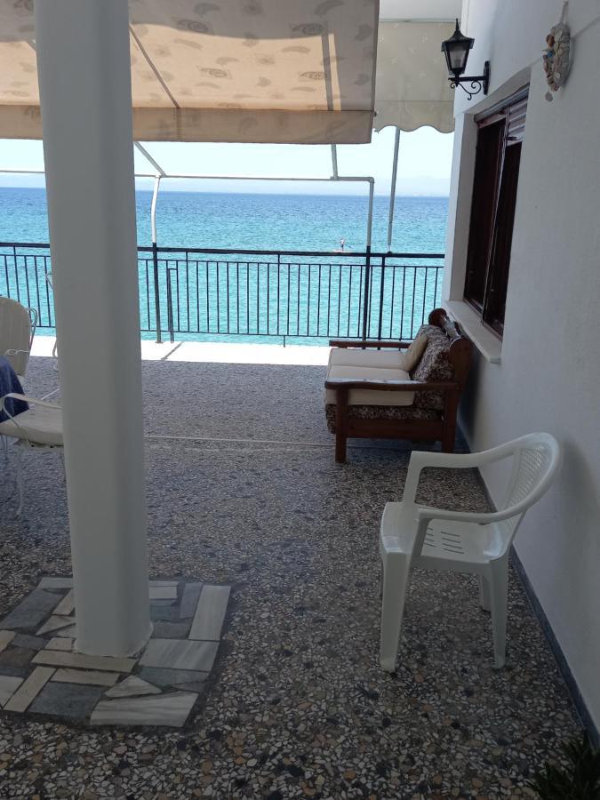 Ekie Apartment With Sea View Καλαμάτα Εξωτερικό φωτογραφία