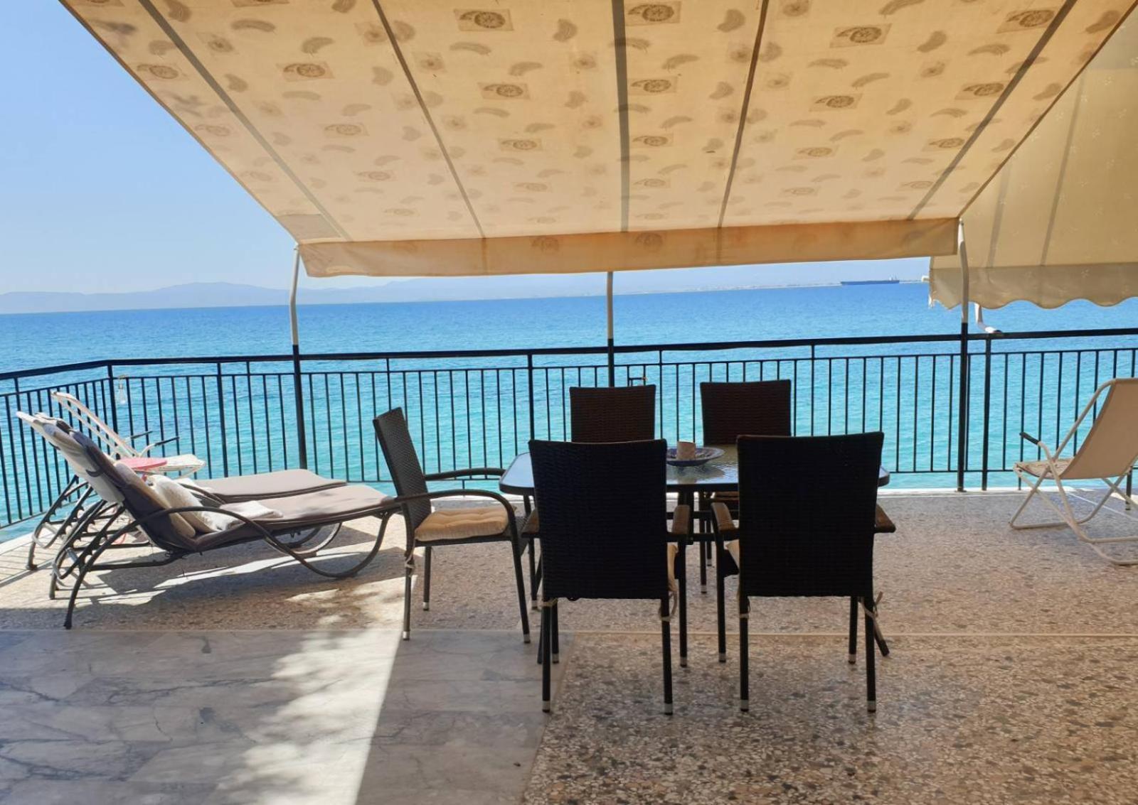 Ekie Apartment With Sea View Καλαμάτα Εξωτερικό φωτογραφία